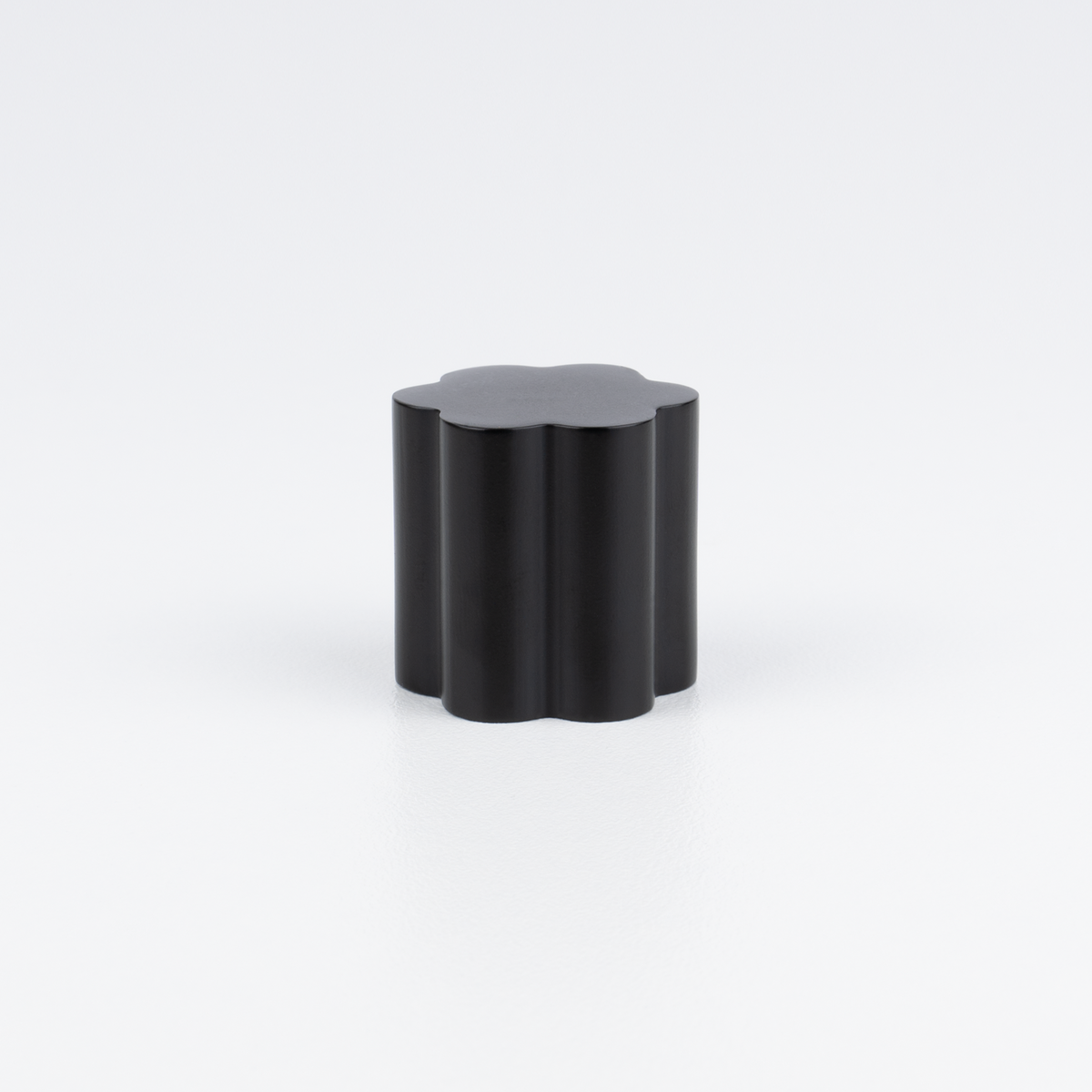 Florian Knob | Matte Black