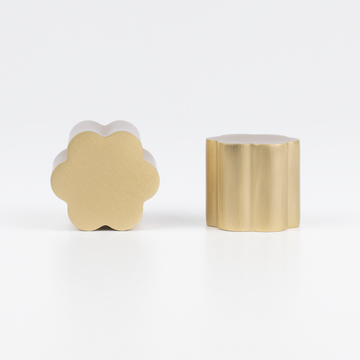 Florian Knob | Brushed Brass