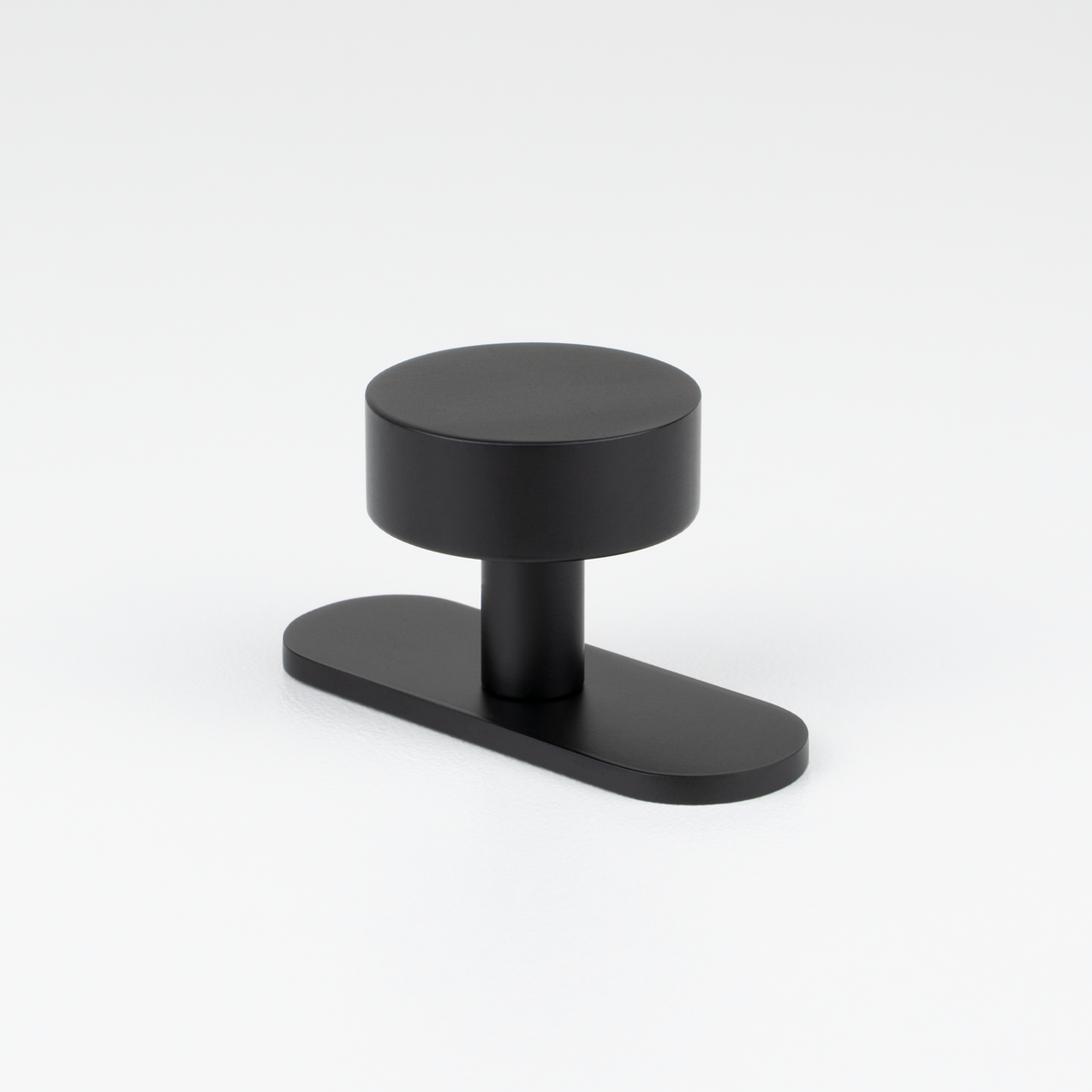 Ronde Smooth Knob with Backplate | Matte Black